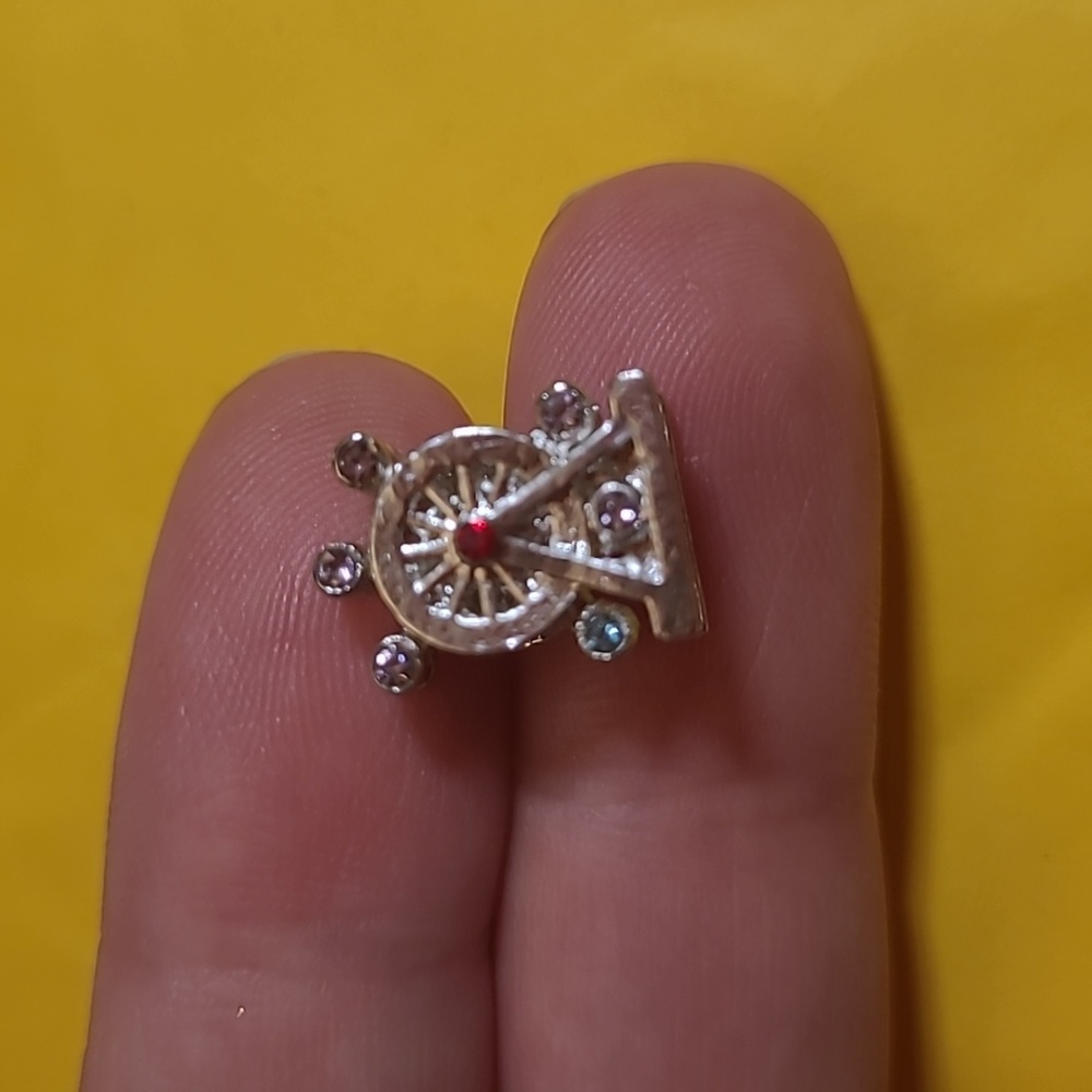 Wheel Charm ❤️ - Picture 3 of 5